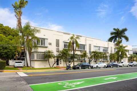 Commercial property in Miami Beach, Florida № 2045593 - photo 6