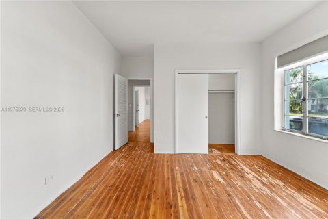 Commercial property in Miami Beach, Florida № 2045593 - photo 19