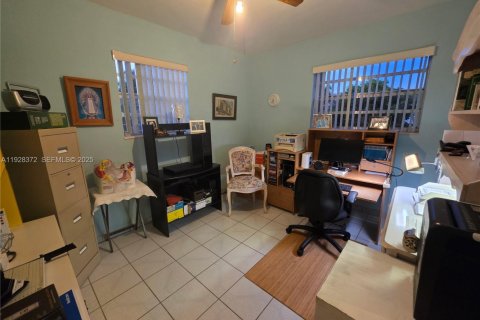 House in Homestead, Florida 4 bedrooms, 134.71 sq.m. № 1986811 - photo 10