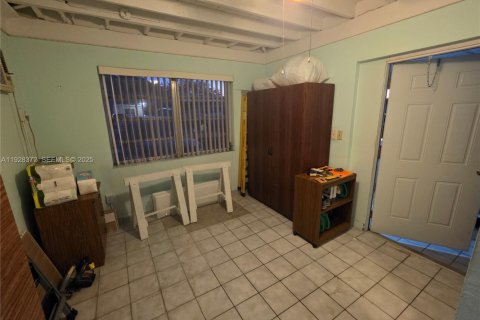 House in Homestead, Florida 4 bedrooms, 134.71 sq.m. № 1986811 - photo 12
