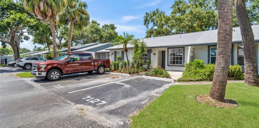 Casa en Saint Petersburg, Florida 2 dormitorios, 89.74 m2 № 1873575