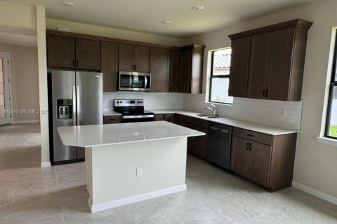 Villa ou maison à louer à Vero Beach, Floride: 2 chambres, 147.16 m2 № 1971713 - photo 2