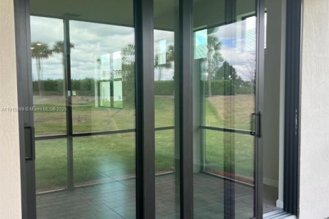 Villa ou maison à louer à Vero Beach, Floride: 2 chambres, 147.16 m2 № 1971713 - photo 13