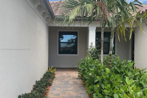 Villa ou maison à louer à Vero Beach, Floride: 2 chambres, 147.16 m2 № 1971713 - photo 19
