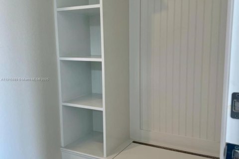 Villa ou maison à louer à Vero Beach, Floride: 2 chambres, 147.16 m2 № 1971713 - photo 23