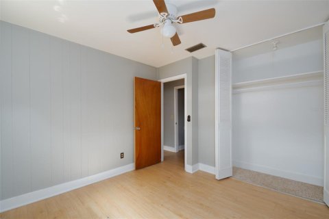 House in Gainesville, Florida 3 bedrooms, 163.97 sq.m. № 2204519 - photo 12