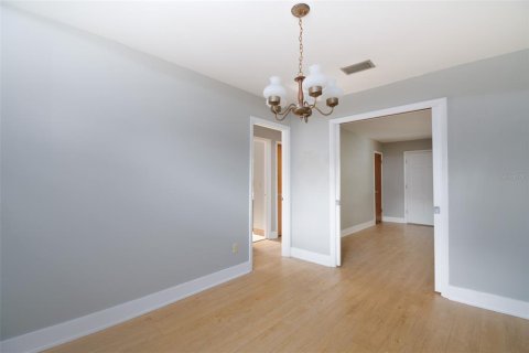 House in Gainesville, Florida 3 bedrooms, 163.97 sq.m. № 2204519 - photo 15
