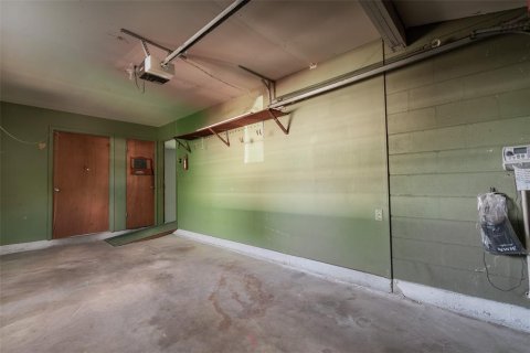 House in Gainesville, Florida 3 bedrooms, 163.97 sq.m. № 2204519 - photo 16
