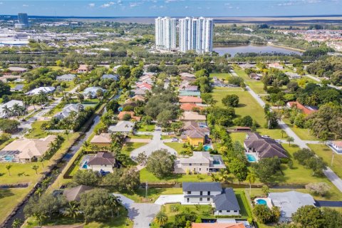 Купить виллу или дом в Плантация, Флорида 4 спальни, 281.68м2, № 1973956 - фото 3