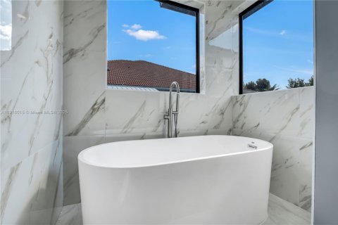 Купить виллу или дом в Плантация, Флорида 4 спальни, 281.68м2, № 1973956 - фото 16