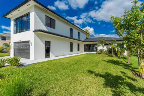 Купить виллу или дом в Плантация, Флорида 4 спальни, 281.68м2, № 1973956 - фото 2