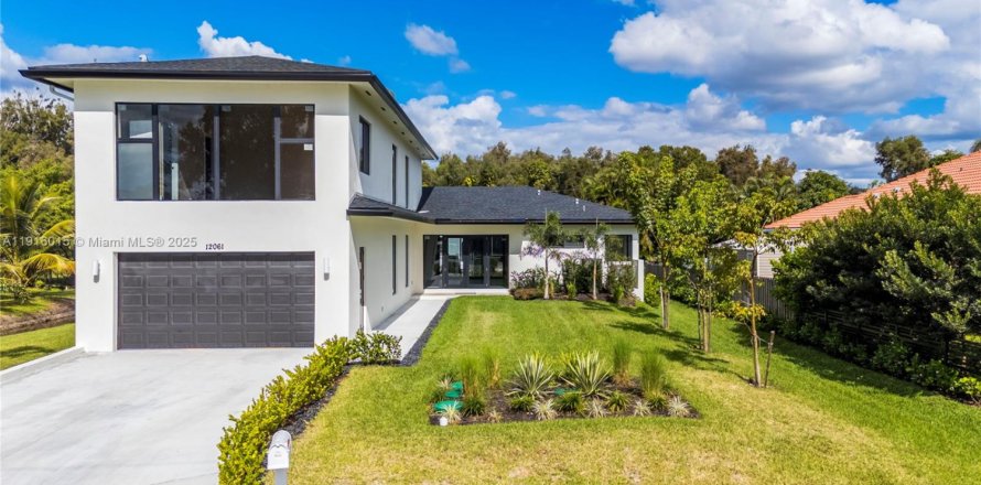 Дом в Плантация, Флорида 4 спальни, 281.68м2 № 1973956