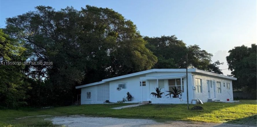 Terreno en Miami, Florida № 2010839
