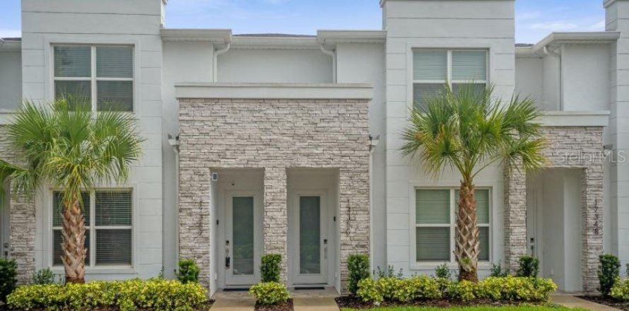 Villa ou maison à Clermont, Floride 3 chambres, 172.05 m2 № 2093429