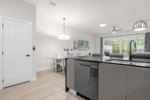 Villa ou maison à louer à Clermont, Floride: 3 chambres, 172.05 m2 № 2093429 - photo 8