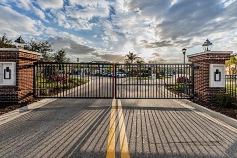 Adosado en venta en Tampa, Florida, 3 dormitorios, 204.38 m2 № 1797255 - foto 22