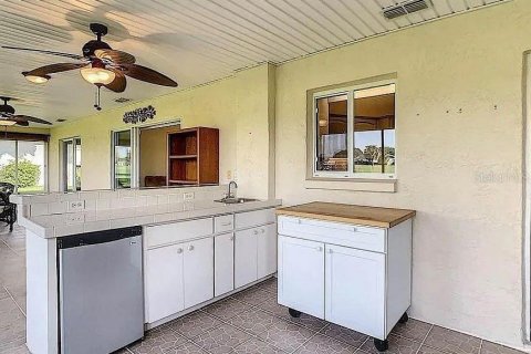 House in Ocala, Florida 3 bedrooms, 307.32 sq.m. № 2410287 - photo 22