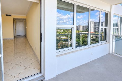 Copropriété à vendre à Fort Lauderdale, Floride: 1 chambre, 74.32 m2 № 2414652 - photo 30