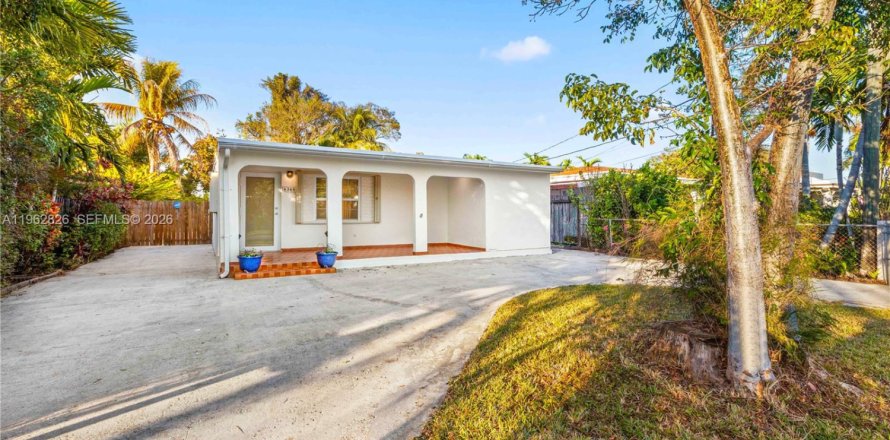 Villa ou maison à Miami, Floride 3 chambres, 151.71 m2 № 2024151