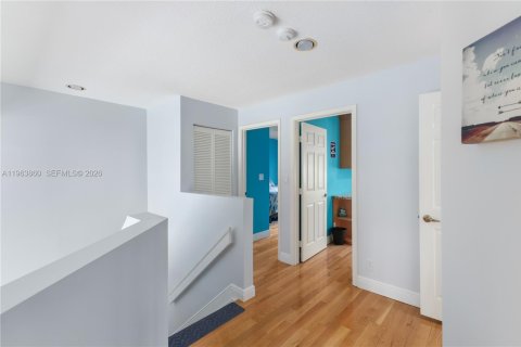 Купить таунхаус в Пемброк-Пайнс, Флорида 3 спальни, 157.47м2, № 2029800 - фото 18