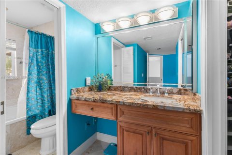 Купить таунхаус в Пемброк-Пайнс, Флорида 3 спальни, 157.47м2, № 2029800 - фото 21