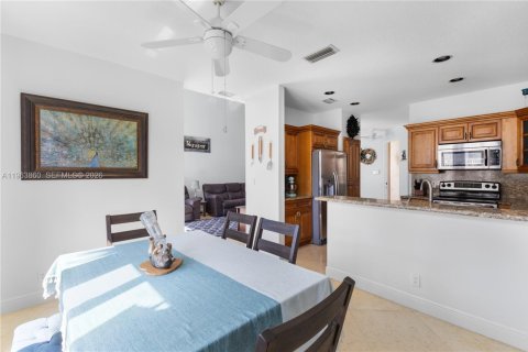 Купить таунхаус в Пемброк-Пайнс, Флорида 3 спальни, 157.47м2, № 2029800 - фото 13