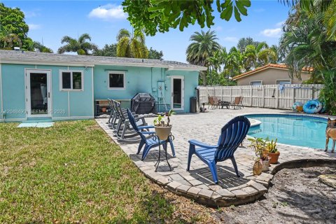 House in Pembroke Pines, Florida 3 bedrooms, 123.84 sq.m. № 2259992 - photo 30