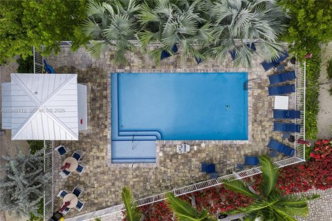 Villa ou maison à vendre à Marathon, Floride: 2 chambres, 89.19 m2 № 2004468 - photo 4