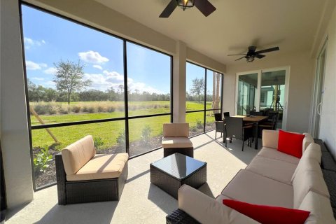 Apartamento en alquiler en Punta Gorda, Florida, 3 dormitorios, 161.74 m2 № 1812993 - foto 2