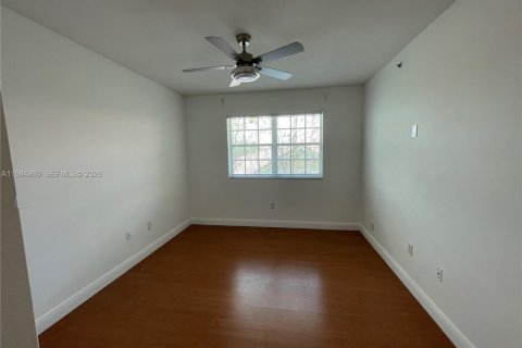 Copropriété à louer à Pembroke Pines, Floride: 2 chambres, 104.98 m2 № 2049572 - photo 12