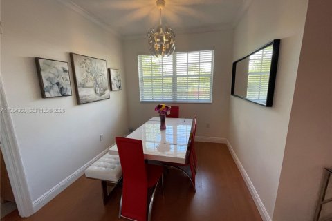 Copropriété à louer à Pembroke Pines, Floride: 2 chambres, 104.98 m2 № 2049572 - photo 4