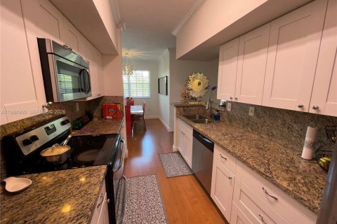 Copropriété à louer à Pembroke Pines, Floride: 2 chambres, 104.98 m2 № 2049572 - photo 30