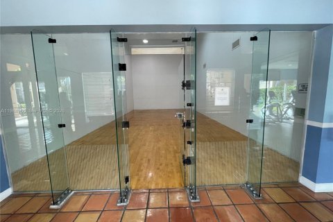 Copropriété à louer à Pembroke Pines, Floride: 2 chambres, 104.98 m2 № 2049572 - photo 24