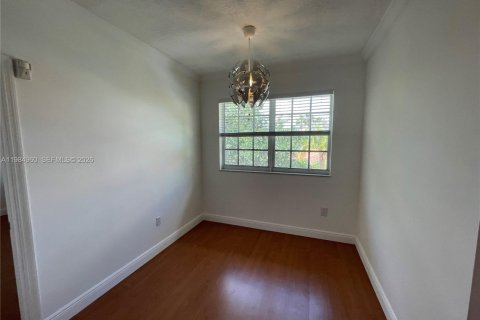 Copropriété à louer à Pembroke Pines, Floride: 2 chambres, 104.98 m2 № 2049572 - photo 16