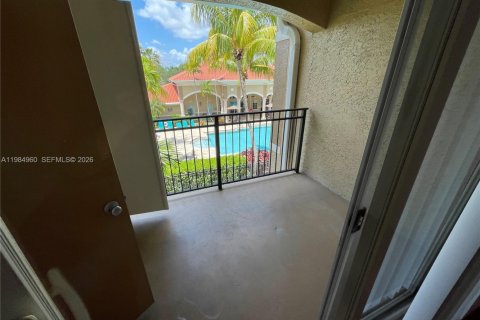 Copropriété à louer à Pembroke Pines, Floride: 2 chambres, 104.98 m2 № 2049572 - photo 15
