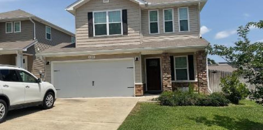 House in Crestview, Florida 3 bedrooms, 177.16 sq.m. № 561218