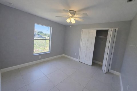 Villa ou maison à louer à Lehigh Acres, Floride: 3 chambres, 132.57 m2 № 2105478 - photo 17