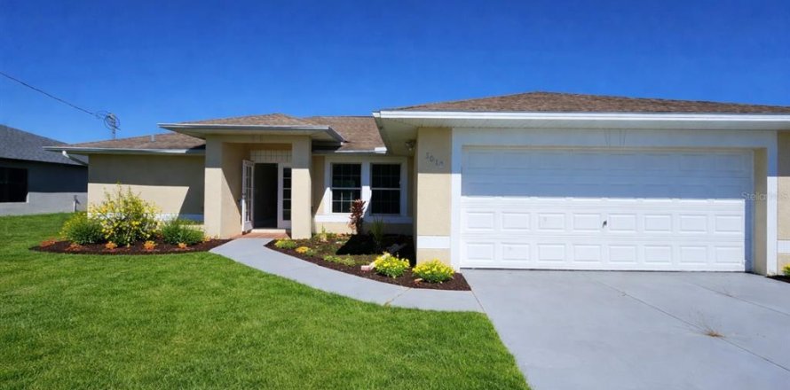 Villa ou maison à Lehigh Acres, Floride 3 chambres, 132.57 m2 № 2105478