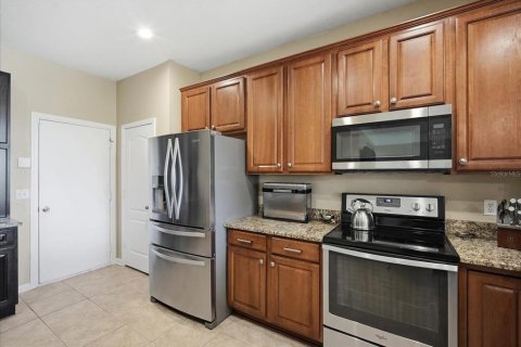 Touwnhouse à vendre à Riverview, Floride: 3 chambres, 171.4 m2 № 2216821 - photo 16
