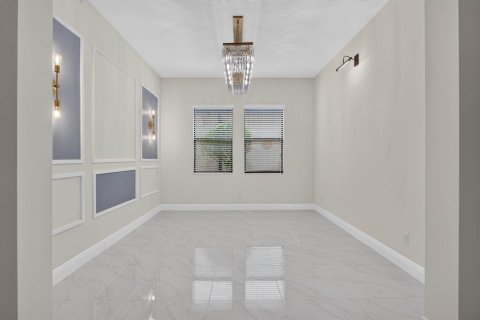 Villa ou maison à vendre à Parkland, Floride: 4 chambres, 264.49 m2 № 2385249 - photo 4