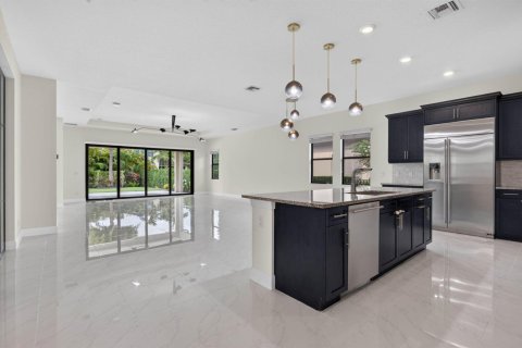 Villa ou maison à vendre à Parkland, Floride: 4 chambres, 264.49 m2 № 2385249 - photo 6