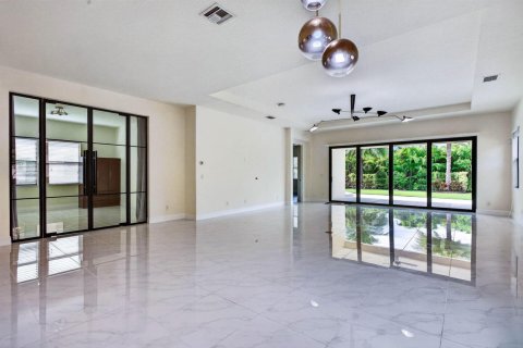 Villa ou maison à vendre à Parkland, Floride: 4 chambres, 264.49 m2 № 2385249 - photo 15