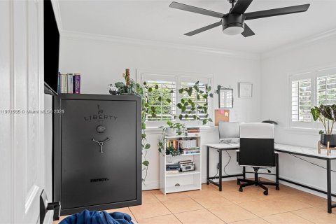Casa en alquiler en Miami, Florida, 3 dormitorios, 139.35 m2 № 1965858 - foto 20