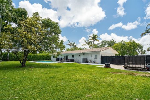 Casa en alquiler en Miami, Florida, 3 dormitorios, 139.35 m2 № 1965858 - foto 8