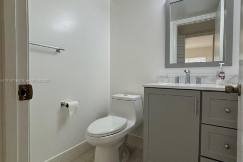 Copropriété à louer à Pembroke Pines, Floride: 2 chambres, 88.54 m2 № 1971438 - photo 14