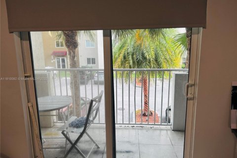 Condominio en venta en Cutler Bay, Florida, 2 dormitorios, 75.16 m2 № 1752554 - foto 24