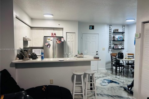 Condominio en venta en Cutler Bay, Florida, 2 dormitorios, 75.16 m2 № 1752554 - foto 21