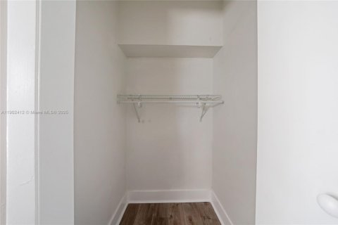 Купить виллу или дом в Хомстед, Флорида 4 спальни, 136.75м2, № 1955837 - фото 17