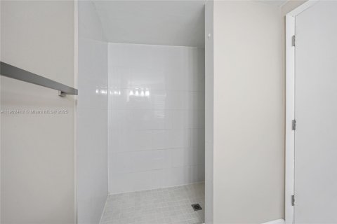 Купить виллу или дом в Хомстед, Флорида 4 спальни, 136.75м2, № 1955837 - фото 15