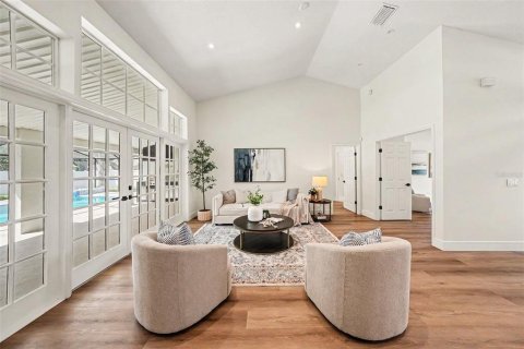 House in Tampa, Florida 5 bedrooms, 289.86 sq.m. № 2414050 - photo 26